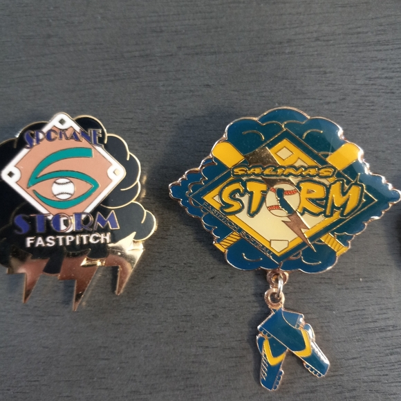 Vntg 3 Storm Softball Collector Pin Lot. Preowned but great condition.  No broke - Picture 2 of 6